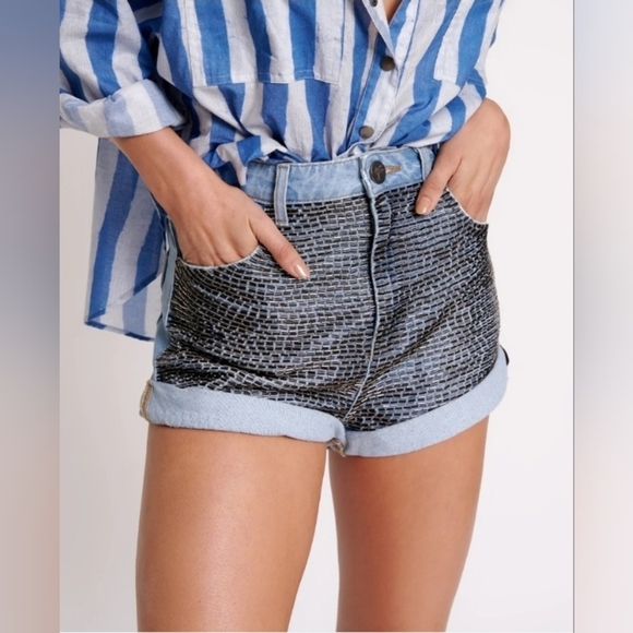 One Teaspoon bandit shorts. - Picture 1 of 11